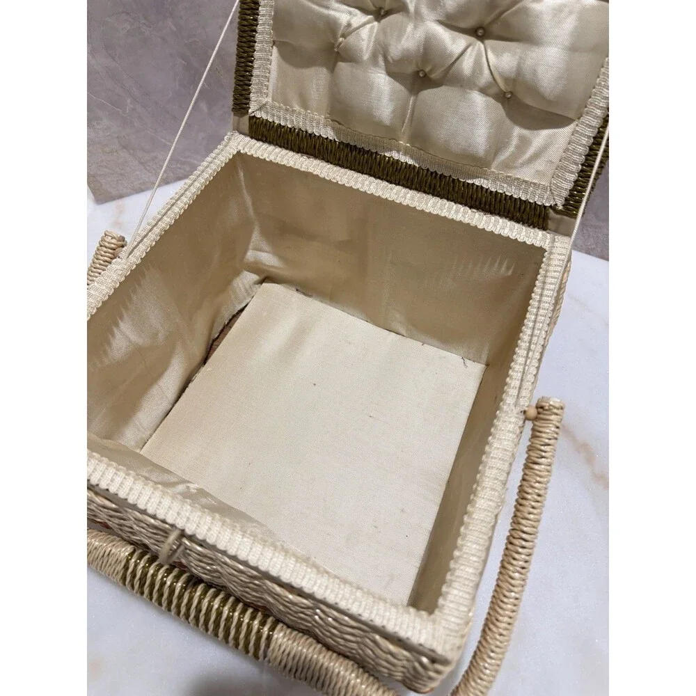 SINGER | Vintage Sewing Box • Super Unique design !